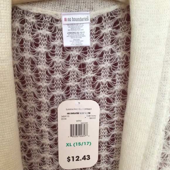 Crochet knit, open front vest, bolero, camisole - Picture 5 of 11